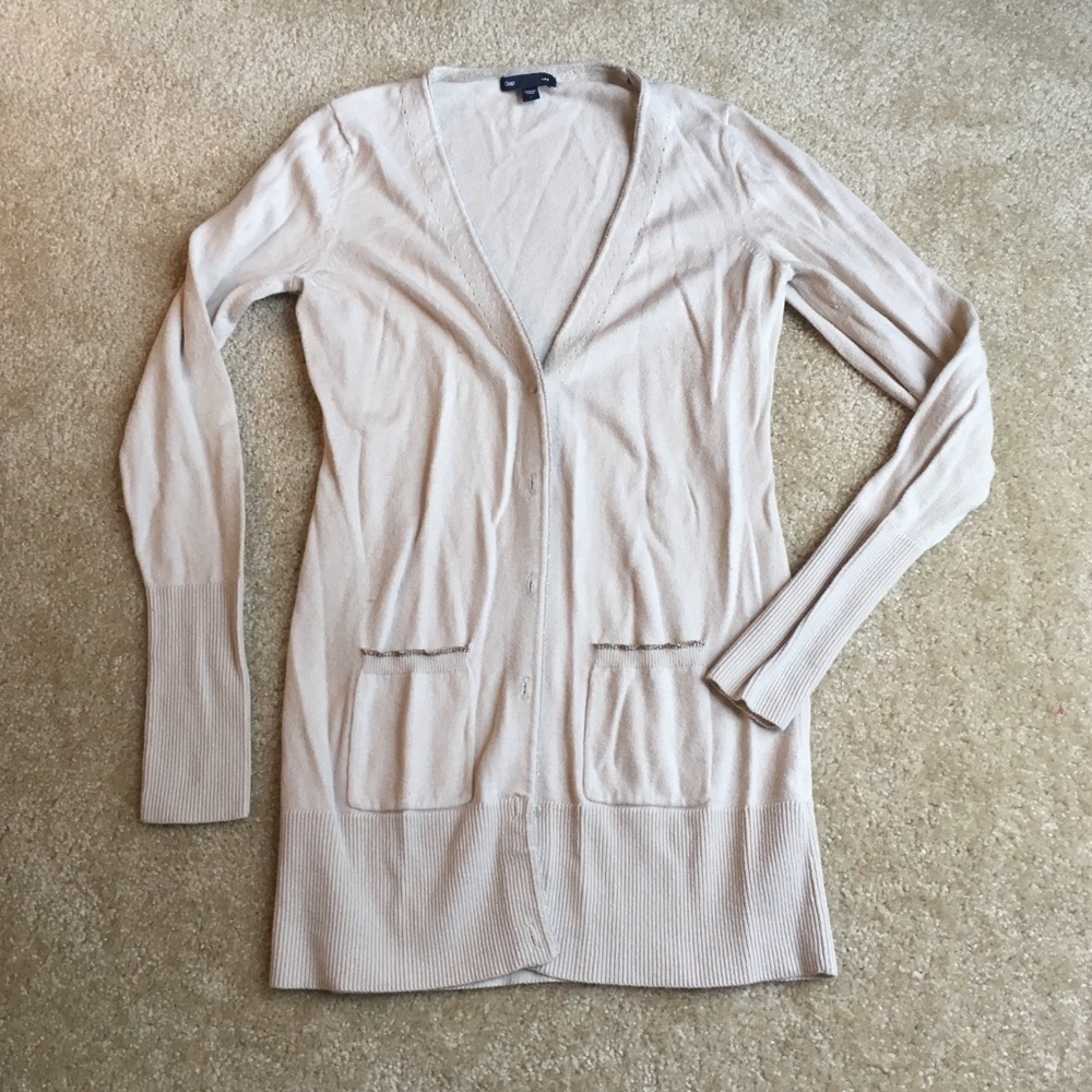 GAP Tunic length cream colored cardigan